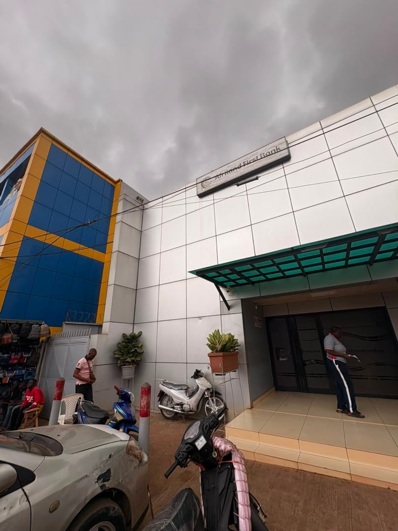 Afriland First Bank – agence documentée