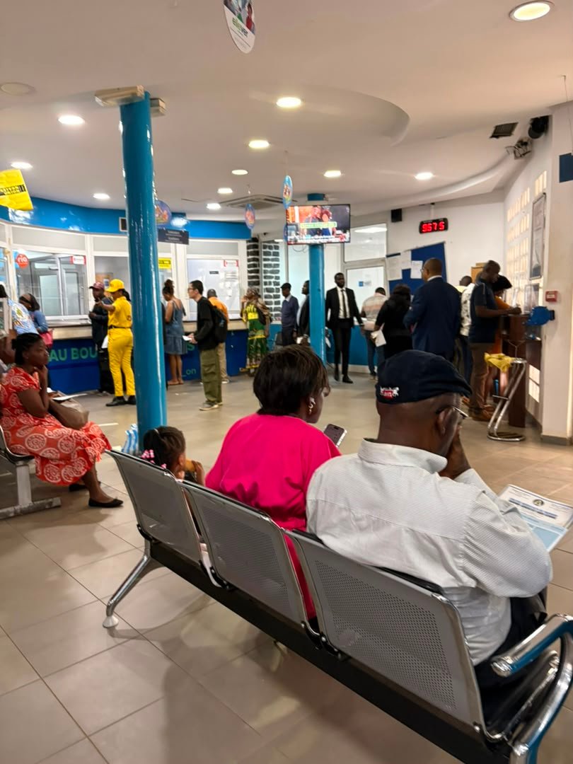 Ecobank Cameroun – vue de l’agence documentée