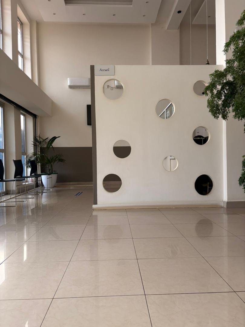 Laboratoire International de Yaoundé – intérieur