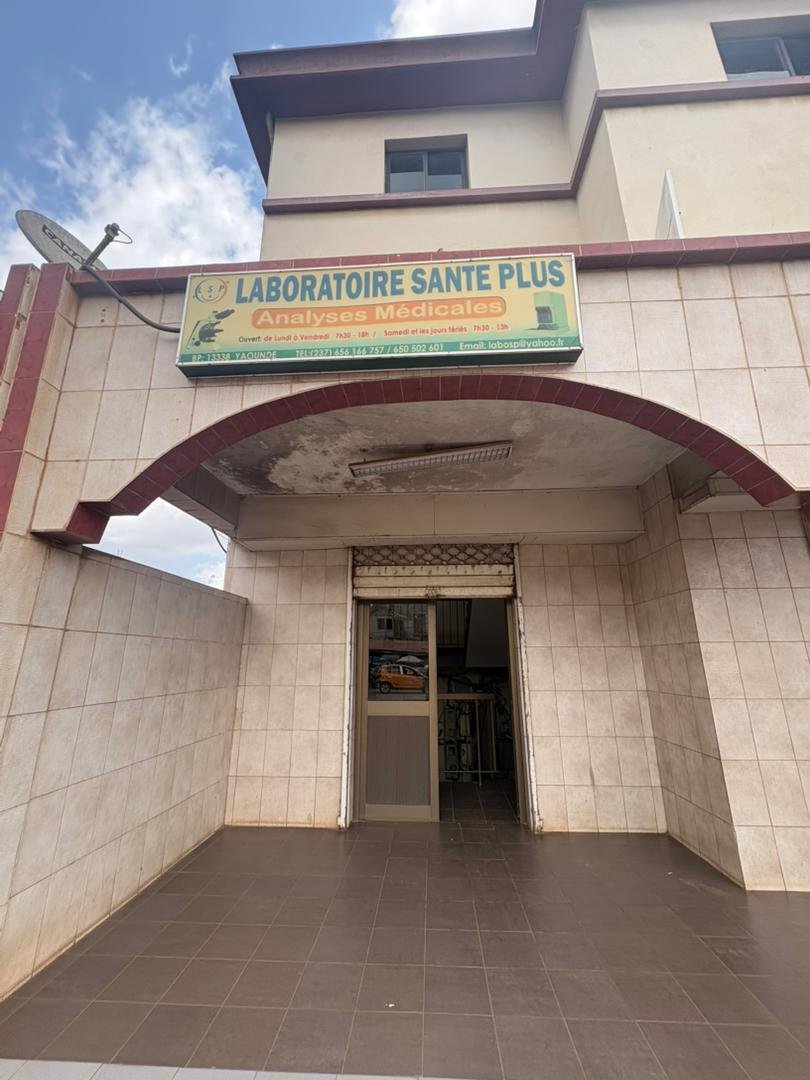 LABORATOIRE SANTE PLUS – exterior view